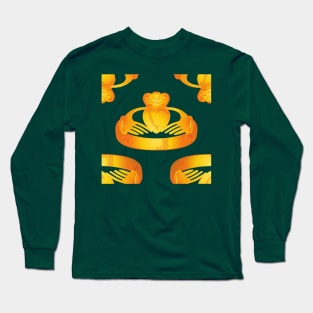 gold claddagh ring Long Sleeve T-Shirt